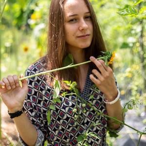 Meet your Posher, Selina